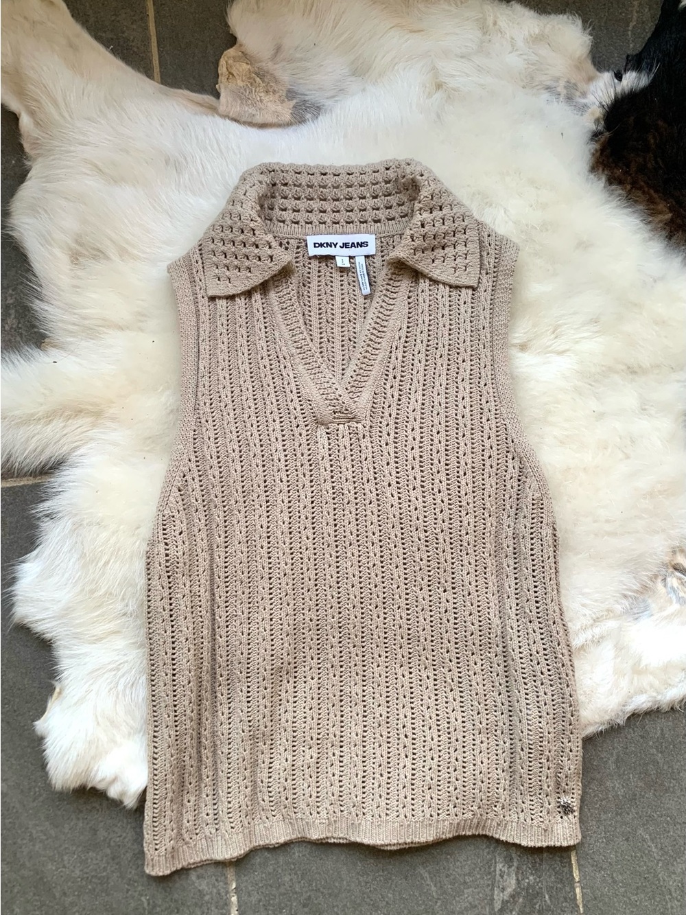 Y2K Original DKNY Jeans Vintage Style Beige Crochet Knit Sleeveless Polo Top Siz